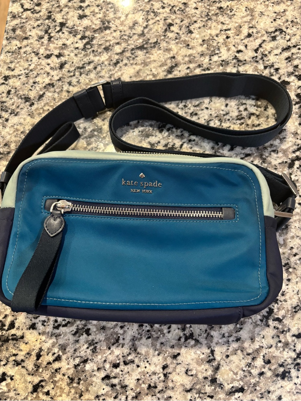 kate spade chelsea camera bag